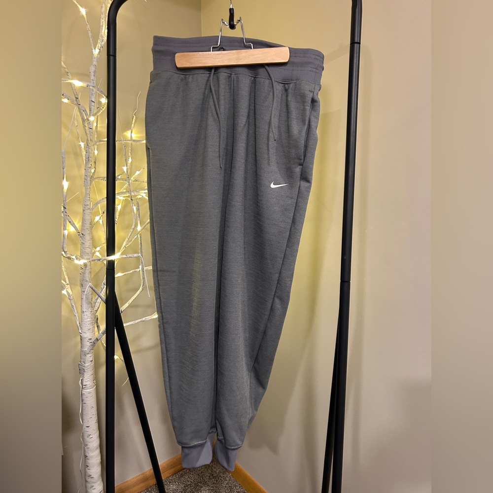 Nike Charcoal Gray Therma-Fit Joggers (s)